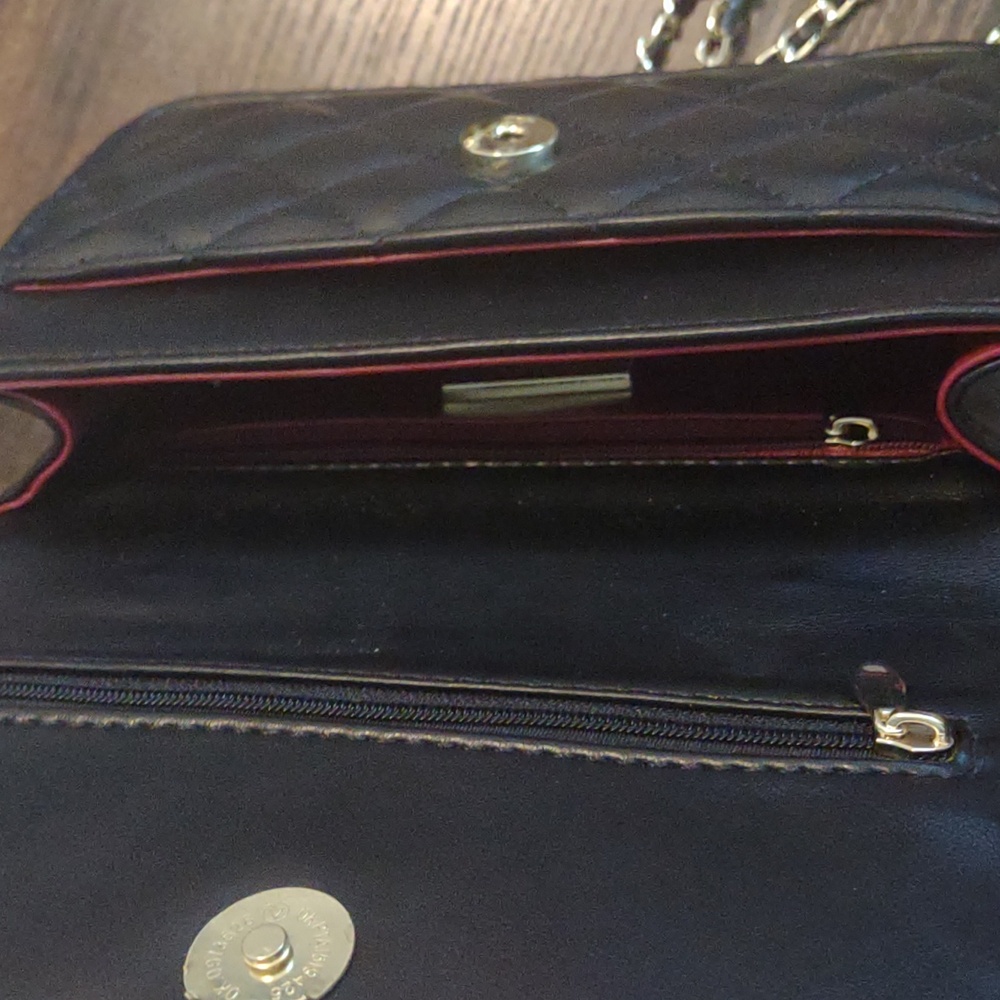 CHANEL | Quilted Lamb Skin Wallet On A Chain - Picture 5 of 7